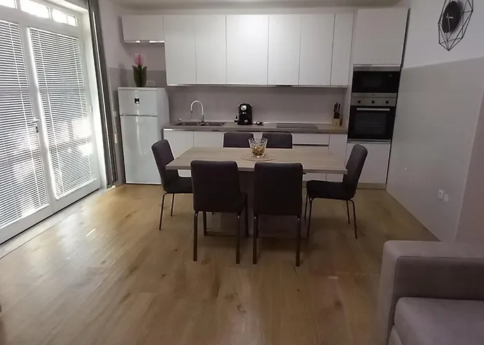 Two Bedroom With Private Pool Privlaka (Zadar)