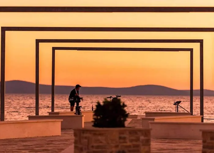 Vila Two Bedroom With Private Pool Privlaka (Zadar)